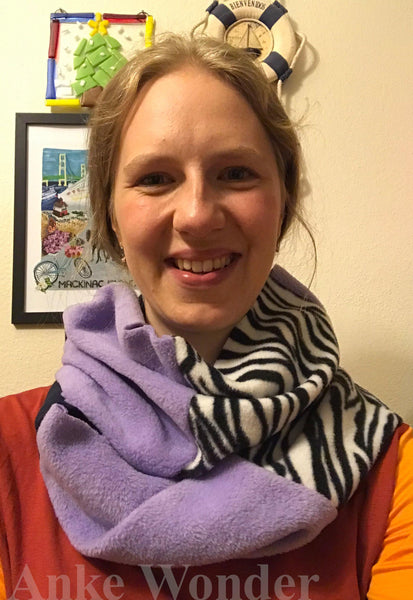 Women´s Infinity Scarf - Purple, Blue, Tiger-Patterned - Anke Wonder