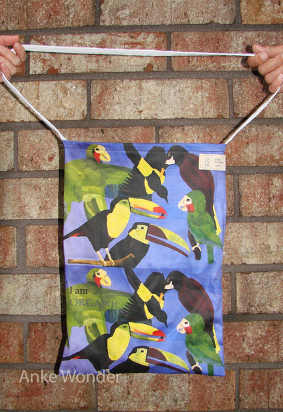 The awareness spreading tote bag: Colorful birds - Anke Wonder