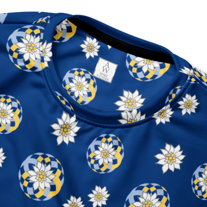 Close-up of blue sweatshirt neckline with floral pattern of Edelweß and the Anke Wonder brand label.