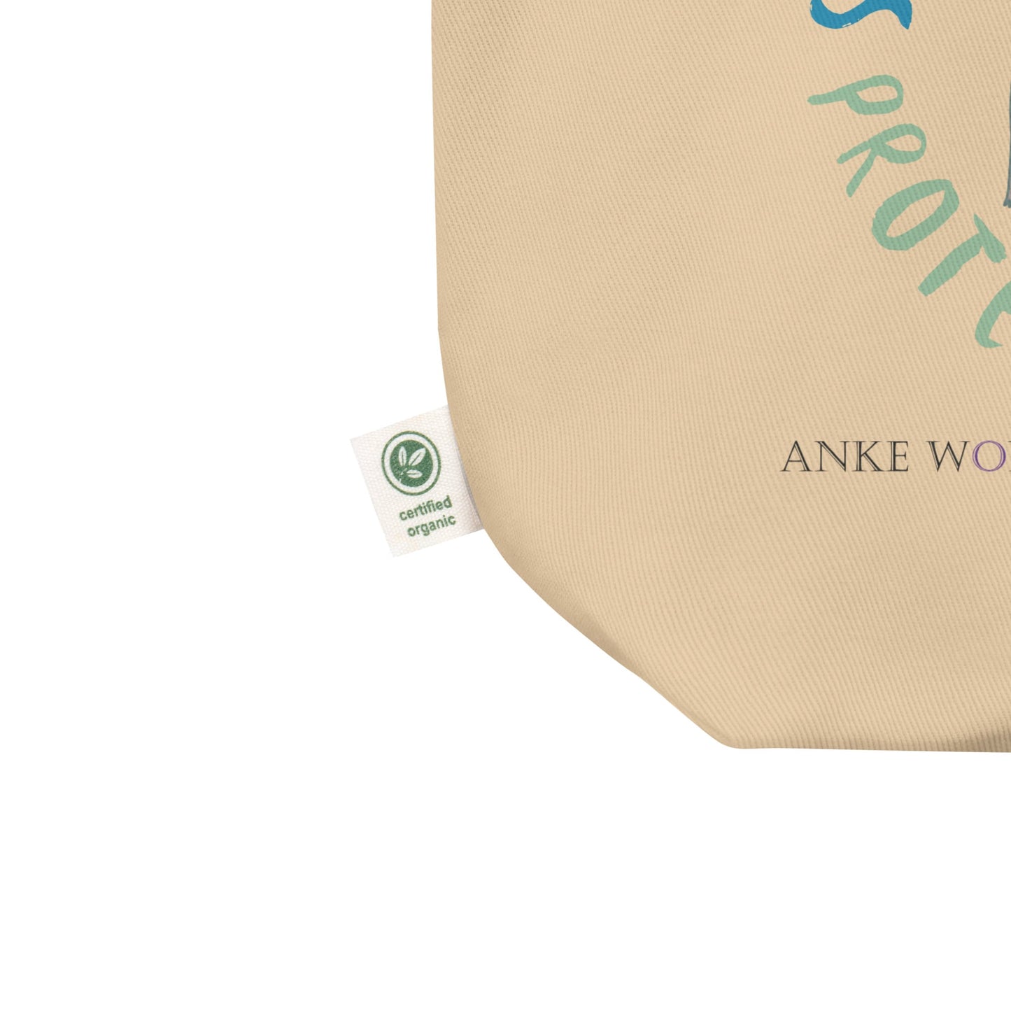 Certified organic cotton tag stitched into the eco-friendly Anke Wonder tote bag.