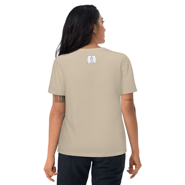 Back of the Desert Dust t-shirt featuring the Anke Wonder label, crafted for mindful and eco-conscious wardrobes.